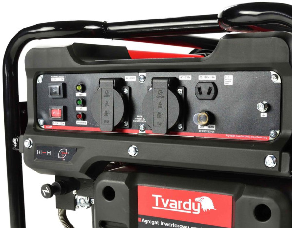 Invertorová elektrocentrála, max. výkon 3,5KW, 2 x zásuvka 230V, 1 x 12V, TVARDY 3