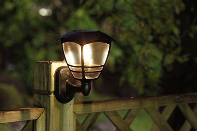 Lampa Strend Pro Garden, solárna, na stenu/plot, 15x15x21 cm 1