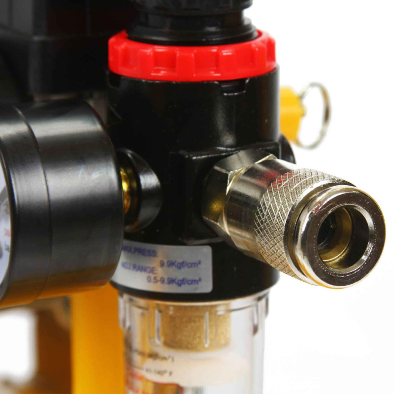 Kompresor olejový 1-piestový 1,5 kW, 216 l/min, 230V, vzdušník 24 litrov, HURAGAN 5