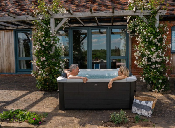 Vírivka MSpa® Frame Oslo Aero PLUS, 6 osôb, 1150 lit., 180x180x65 cm 4