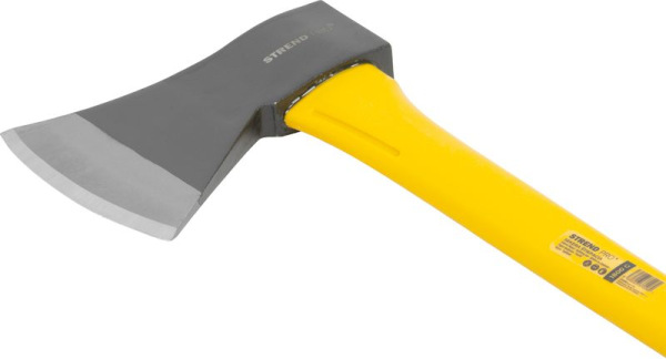 Sekera Strend Pro AX251 1800 g, A613, sklolaminátová násada 880 mm 1