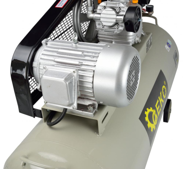 Kompresor olejový 3-piestový 4,0 kw, 400 V, 490 l/min, vzdušník 200 litrov, GEKO 3