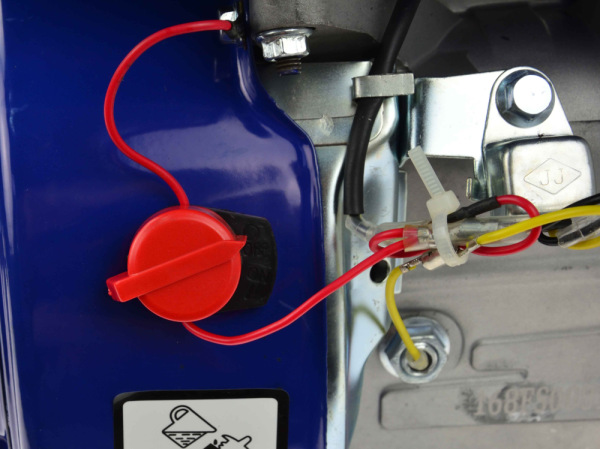 Benzínový štvortaktný spaľovací motor, objem 196 cm3, výkon 6,5 HP, hriadeľ 20 mm, GEKO 4