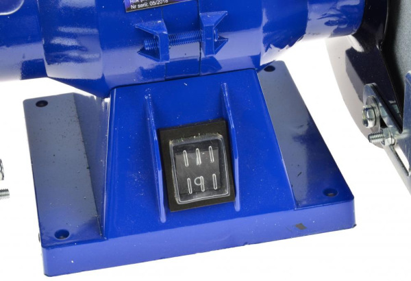 Stolová brúska dvojkotúčová 150W, 150 x 16 x 12,7 mm, GEKO 4