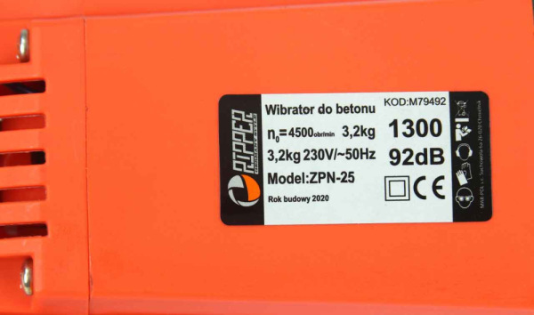 Vibrátor do betónu 1250 W, upínanie maticou, 4500 ot/min, hadica 2 m, priemer 35 mm 2