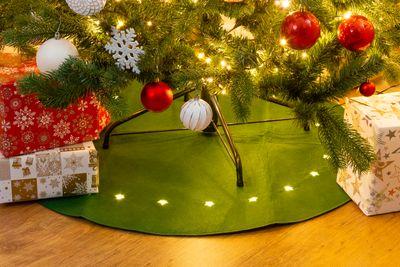 Koberec MagicHome Vianoce, zelený, pod vianočný stromček, s hviezdičkami, 22x LED, teplá biela, 2xAA