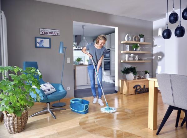 Súprava upratovacia LEIFHEIT 52101 Clean Twist Disc Mop Ergo, mop na podlahy + vedro 9