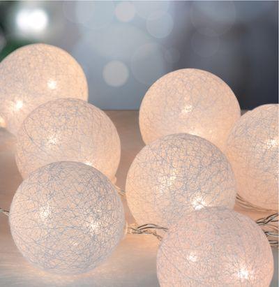 Reťaz MagicHome Cotton Balls White, 10x LED teplá biela, PE/bavlna, 2xAA, jednoduché svietenie, osve