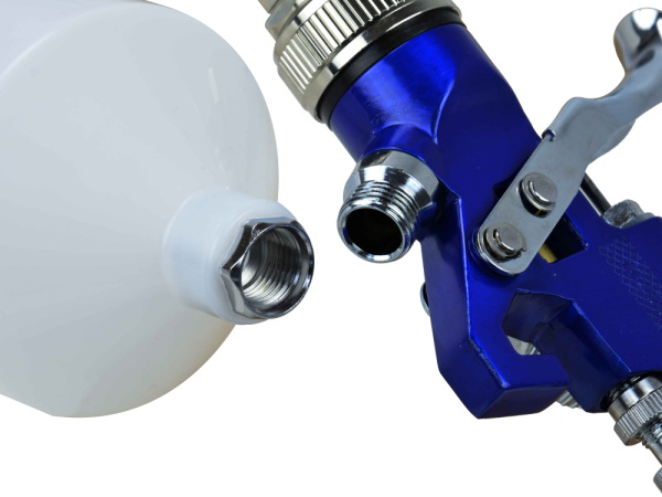 Striekacia pištoľ HVLP s hornou nádobkou 600ml, tryska 1.4mm, závit M16x1,5, GEKO 1