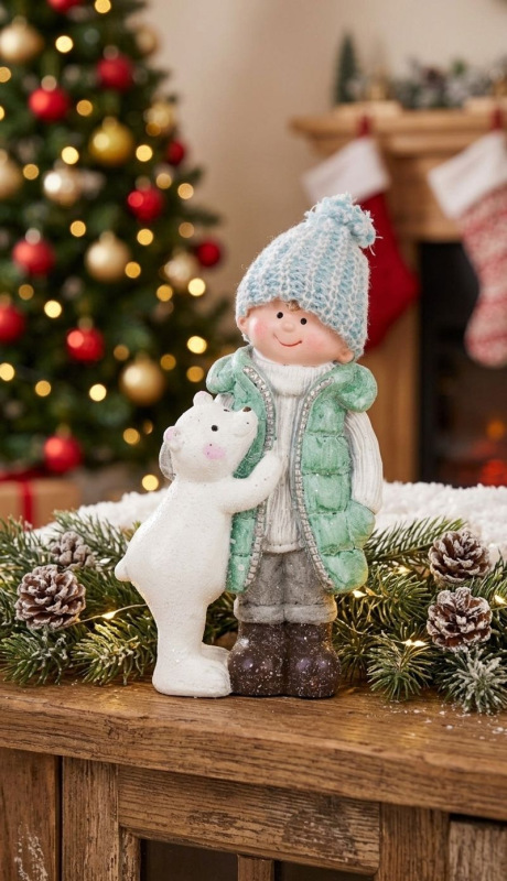 Postavička MagicHome Vianoce, Chlapček s medvedíkom, keramika, 12,5x7x22 cm 1